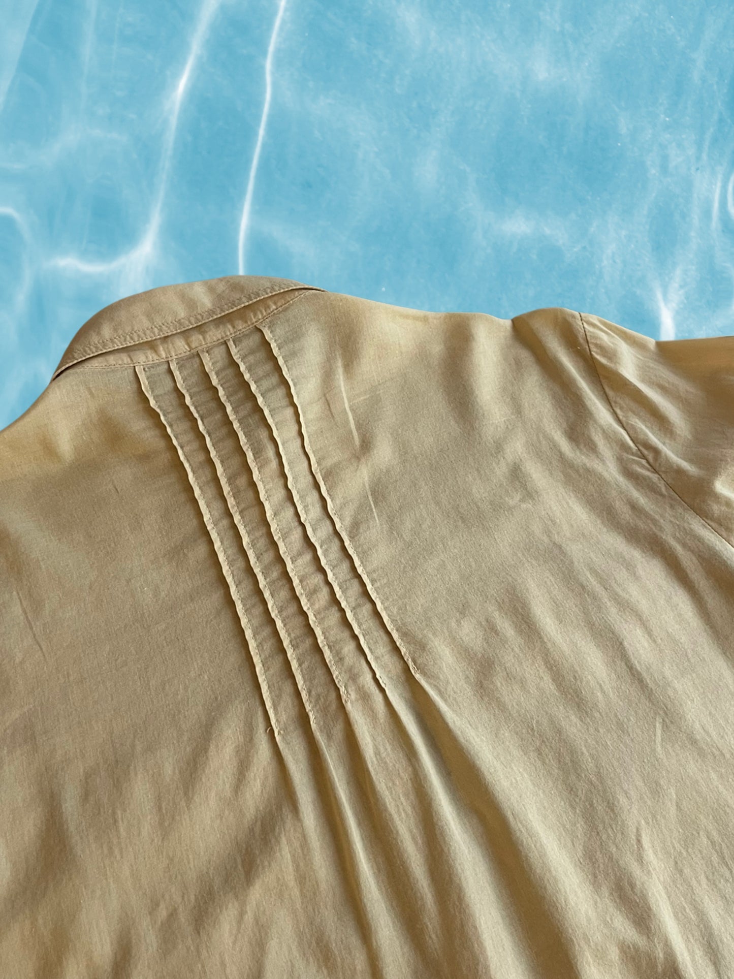 Bej Plili Düğmeli Oversize Gömlek